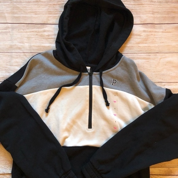 VS Pink Outfit - Picture 4 of 10